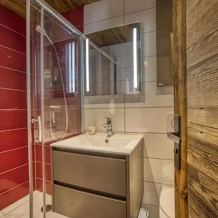 Avec Chambrette 275 Appartement *
